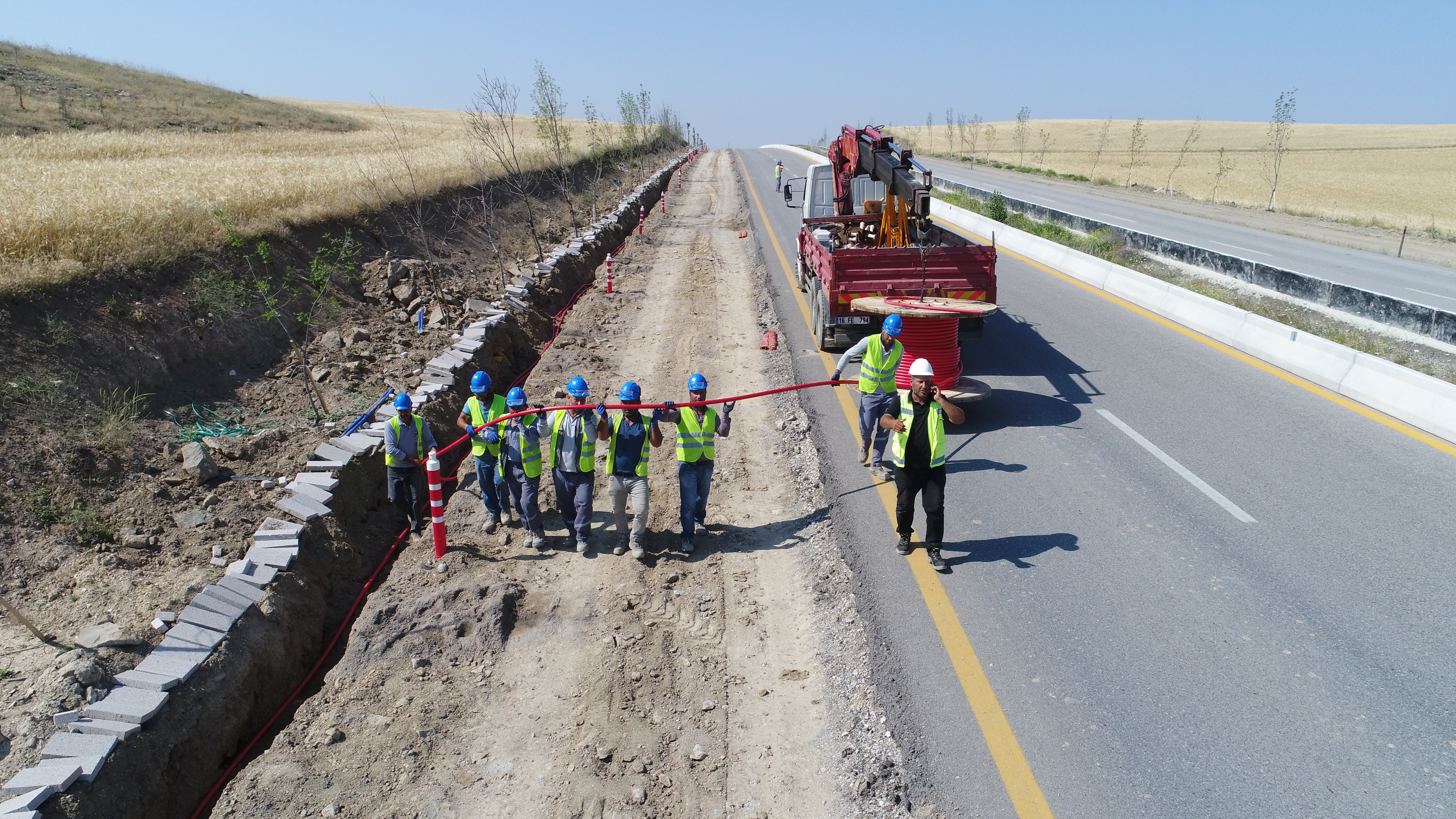 BÖLGE  ESKİŞEHİR  YOLU  İSTİKAMETİ ORTA  REFÜJ  YOL ÇALIŞMASI