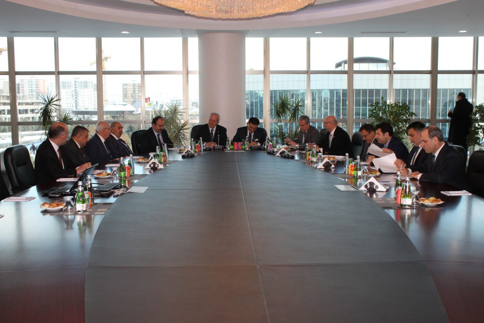 BÖLGEMİZ HAKKINDA ANKARA VALİSİ İLE BİLGİLENDİRME GÖRÜŞMESİ YAPILDI